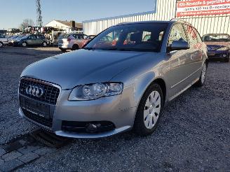 Salvage car Audi A4 8E Onderdelen Grijs LY7G Deur Achterklep 2007/2