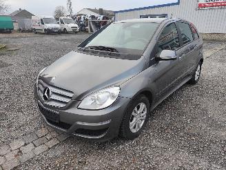 Purkuautot passenger cars Mercedes B-klasse 160 Grijs 787 Onderdelen 266920 Motor 2009/10