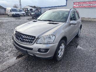Purkuautot passenger cars Mercedes M-klasse 320 CDI Beige 723 Onderdelen 642940 Motor 2007/9
