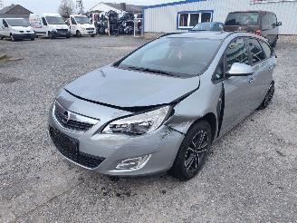 Autoverwertung Opel Astra J 1.7 CDTI Grijs Z179 Onderdelen A17DTC Motor 2012/3