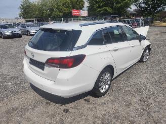 rozbiórka samochody osobowe Opel Astra K 1.5D Wit Y40R Onderdelen F15DVH Motor 2021/5