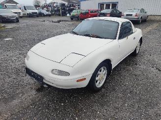 Démontage voiture Mazda MX-5 Roadster 1992/11