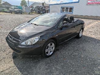 Démontage voiture Peugeot 307 CC 2.0 2005/6