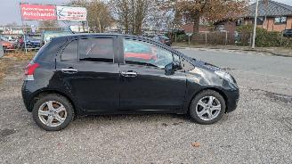 Toyota Yaris  picture 4