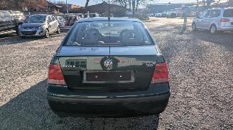 Volkswagen Bora 2.0 picture 6