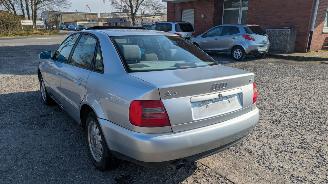 Audi A4 1.6 picture 7