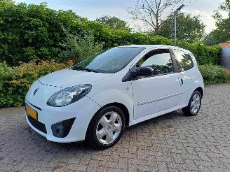skadebil auto Renault Twingo 1.2-16V Dynamique 2011/5
