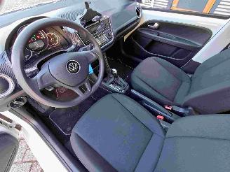 Volkswagen e-Up!  picture 5