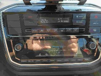 Volkswagen e-Up!  picture 9