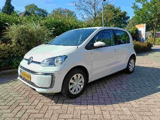 krockskadad bil auto Volkswagen e-Up!  2020/8