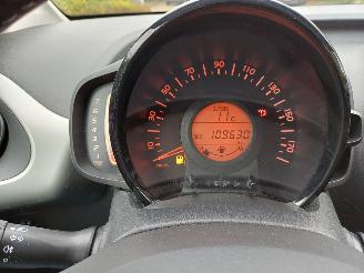 Citroën C1 1.0 e-VTi Shine picture 16