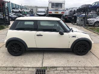 Ocazii autoturisme Mini Mini ONE Airco 66kW 2005/4