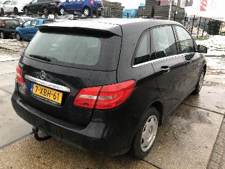 Mercedes B-klasse B180 Automaat E6 picture 5