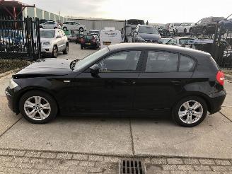 krockskadad bil auto BMW 1-serie 116i 5 drs 2.0 E5 2011/3