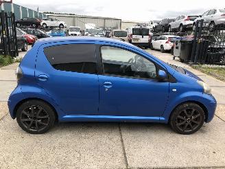 Unfallwagen Toyota Aygo Comfort Navigator AIRCO LM VELGEN 2011/5