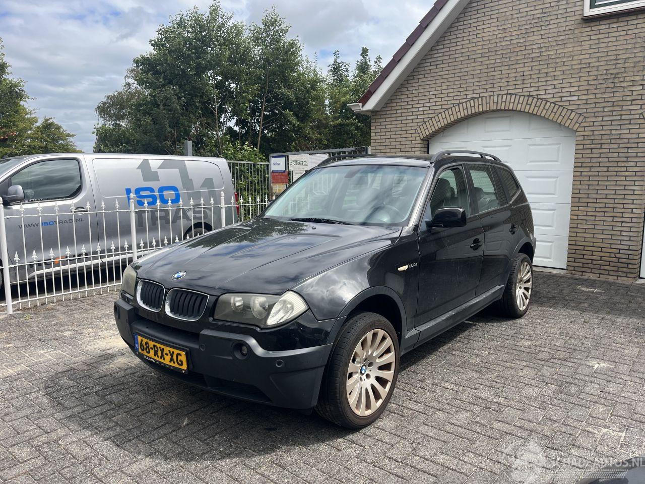BMW X3 2.0i motorschade