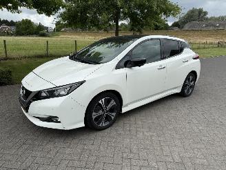krockskadad bil auto Nissan Leaf Tekna 2018/5