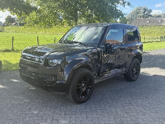 Voiture accidenté Land Rover Defender X-Dynamic / 4WD / 3.0 Diesel / Automaat / Panorama 2023/7