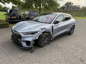 damaged passenger cars Ford Mustang Mach-e Mach-E4X GT / 98 kWh / Panorama / Automaat 2023/9