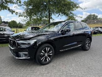 skadebil auto Volvo Xc-60 R-design / AWD / T6 / Plug-in Hybrid / Panorama dak / 186 KW 2023/2