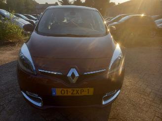 uszkodzony samochody osobowe Renault Scenic 1.2 TCE PRIVILEGE 2013/3