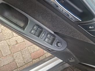 Volkswagen Passat 2.0 fsi comfortline picture 16