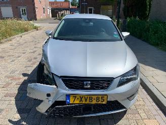 Vaurioauto  passenger cars Seat Leon 1.8 TSI FR DYNAMIC 2014/11