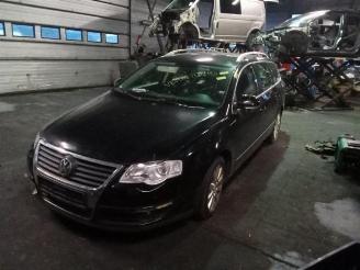 Salvage car Volkswagen Passat Passat Variant (3C5), Combi, 2005 / 2010 2.0 TDI 16V 140 2010