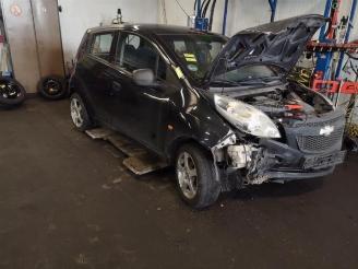 Salvage car Chevrolet Spark Spark (M300), Hatchback, 2010 1.0 16V Bifuel 2010