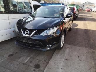 Coche siniestrado Nissan Qashqai Qashqai (J11), SUV, 2013 1.2 DIG-T 16V 2015
