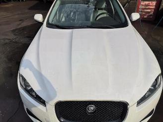 Jaguar XF XF (CC9), Sedan, 2008 / 2015 2.2 D S200 16V picture 35