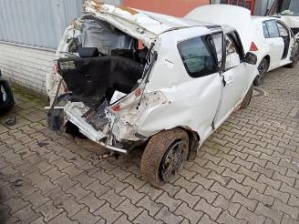 Vrakbiler auto Suzuki Swift Swift (ZA/ZC/ZD1/2/3/9), Hatchback, 2005 / 2011 1.6 Sport VVT 16V 2009