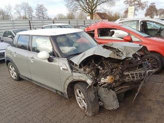 Mini Cooper Mini (F55), Hatchback 5-drs, 2013 1.5 12V Cooper picture 9