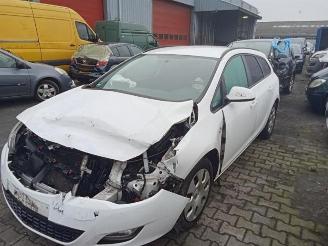 rozbiórka samochody osobowe Opel Astra Astra J Sports Tourer (PD8/PE8/PF8), Combi, 2010 / 2015 1.3 CDTI 16V ecoFlex 2012