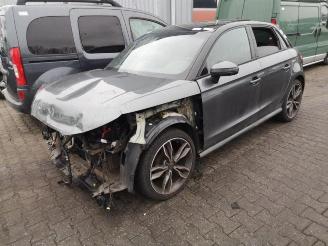 Audi A1 A1 Sportback (8XA/8XF), Hatchback 5-drs, 2011 / 2018 1.4 TDI Ultra 12V picture 2