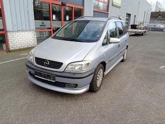 Uttjänta bilar auto Opel Zafira Zafira (F75), MPV, 1998 / 2005 1.8 16V 2002/3
