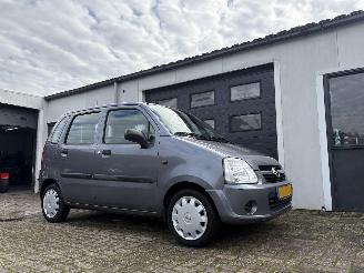 occasion passenger cars Opel Agila 1.2 16v flexx 2004/1