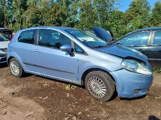 Vrakbiler auto Fiat Grande Punto 1.2 Sportsound 2006/3