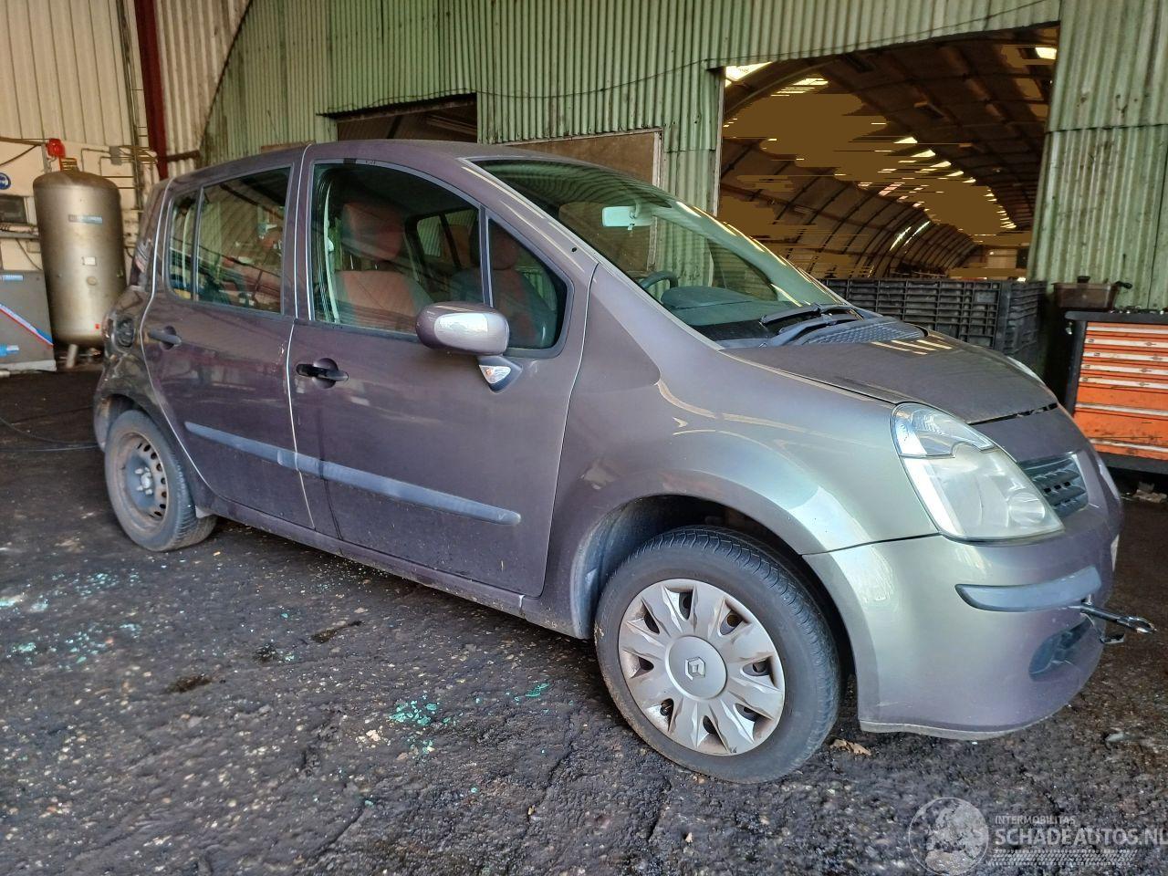 Renault Modus 1.4-16V Air