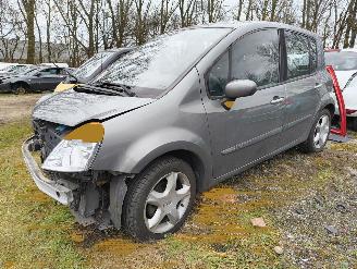 Vrakbiler auto Renault Modus 1.4-16V Privilège Luxe 2006/3