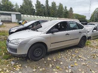 Dezmembrări autoturisme Ford Focus 1.6-16V Champion 2006/4