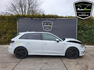 Salvage car Audi A3 A3 Sportback (8VA/8VF), Hatchback 5-drs, 2012 / 2020 1.8 TFSI 16V Quattro 2013/10
