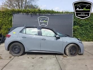 Salvage car Volkswagen ID.3 ID.3 (E11/E12), Hatchback 5-drs, 2019 First, Life, Pro 58 kWh 2022