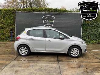 Auto da rottamare Peugeot 208 208 I (CA/CC/CK/CL), Hatchback, 2012 / 2019 1.0 Vti 12V PureTech 2016/3