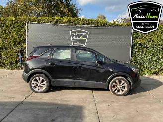 Vrakbiler auto Opel Crossland Crossland (X), SUV, 2017 1.2 Turbo 12V 2019/5