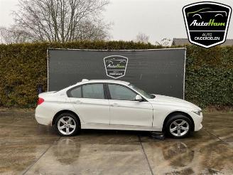 Coche siniestrado BMW 3-serie 3 serie (F30), Sedan, 2011 / 2018 328d 2.0 16V 2014