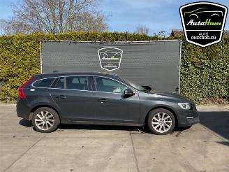 Purkuautot passenger cars Volvo V-60 V60 I (FW/GW), Combi, 2010 / 2018 2.0 D4 16V 2014/11