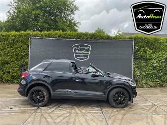 Vrakbiler auto Volkswagen T-Roc T-Roc, SUV, 2017 1.5 TSI 16V 2024/6