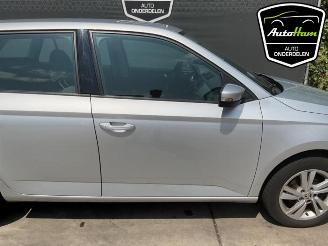 Skoda Fabia Fabia III Combi (NJ5), Combi 5-drs, 2014 / 2022 1.0 TSI 12V picture 14