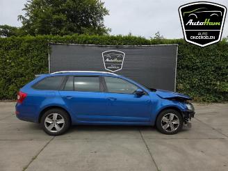 Vrakbiler auto Skoda Octavia Octavia Combi (5EAC), Combi 5-drs, 2012 / 2020 1.6 TDI Greenline 16V 2014/5